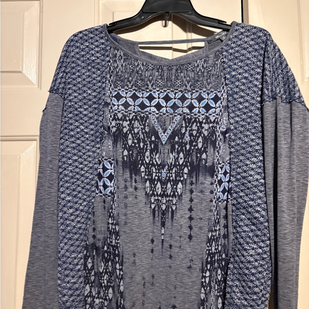 Miss Me Navy and Gray Patterned Blouse